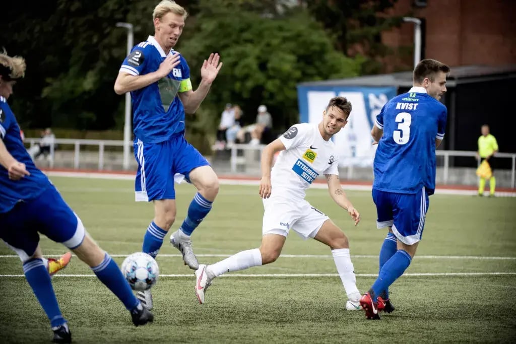 fodbold-division-fa-skive-ik-frederiksberg-idraetspark-soendag-1024x683